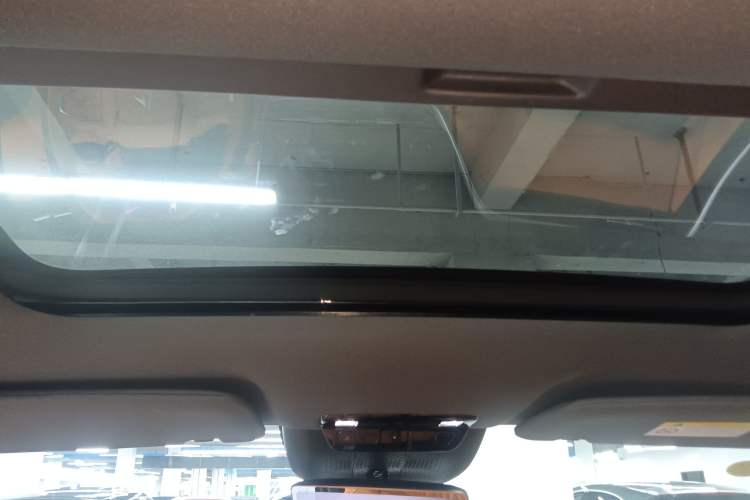 Used  eπ008 2025 210 Ultra Range-Extended Version 5 Seats
