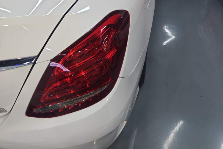 Used Mercedes-Benz C-Class 2017 Facelift C 200 L Sport Edition