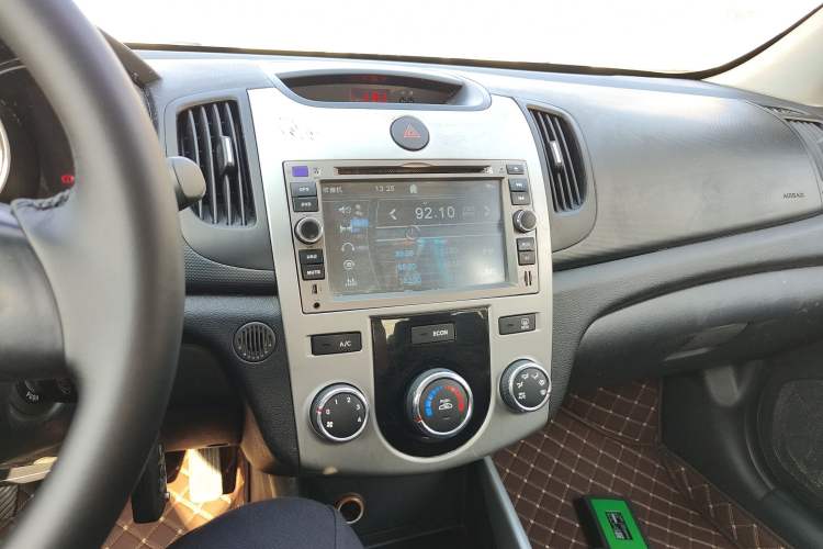 Used Kia Forte 2014 1.6L MT GL