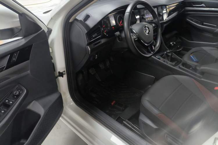 Used Volkswagen Bora 2019 Revised Version 1.5L Manual Comfort Edition China VI Standard