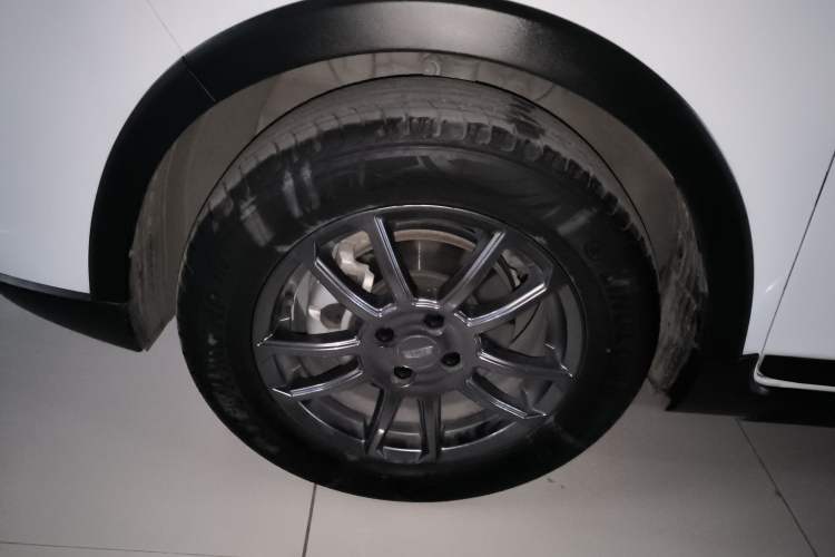 Used Geely Auto Vision X3 2021 PRO 1.5L CVT Deluxe Model
