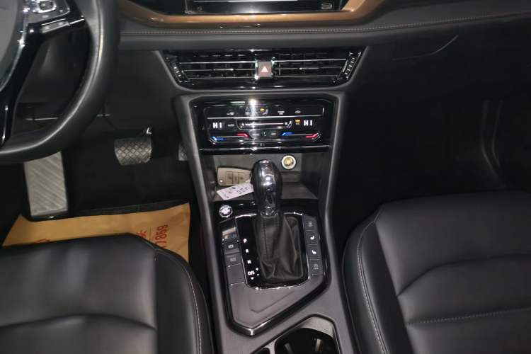 Used Volkswagen Tharu 2021 280TSI Two-Wheel Drive Comfort Edition
