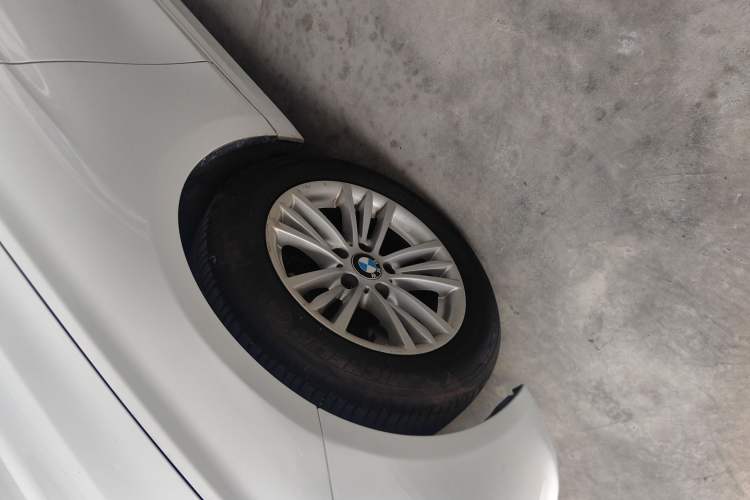 Used BMW 3 Series 2015 320Li Fashion Model