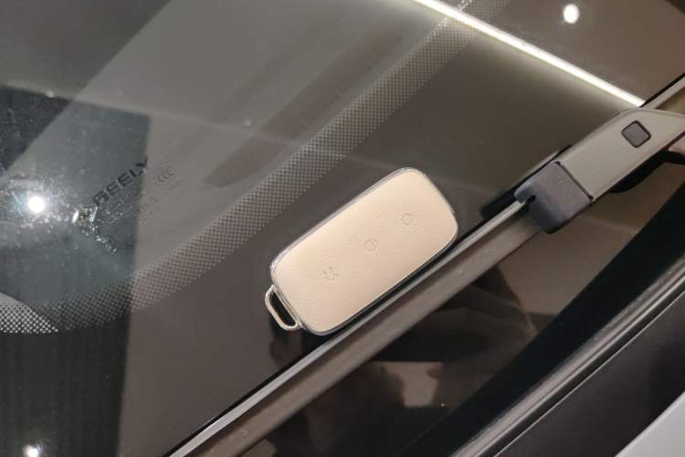 Used  L6 2024 125km PLUS Dragon Edition
