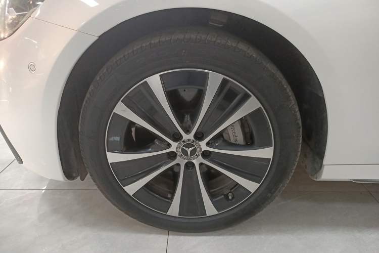 Used Mercedes-Benz E-Class New Energy 2021 E 350 e L Plug-in Hybrid Sports Sedan
