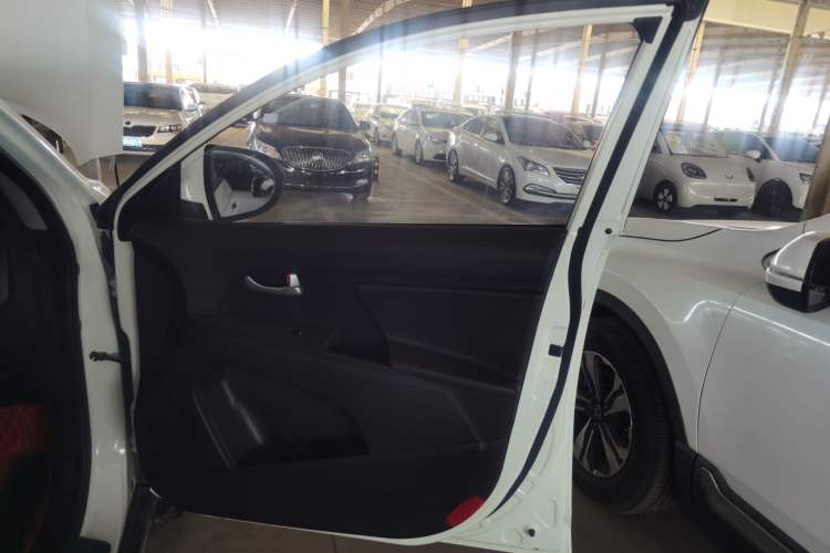 Used Kia Sportage R 2016 2.0L Automatic Two-Wheel Drive GL
