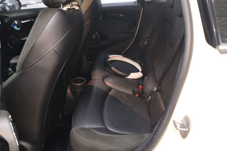 Used  MINI 2016 2.0T COOPER S Five-Door Edition
