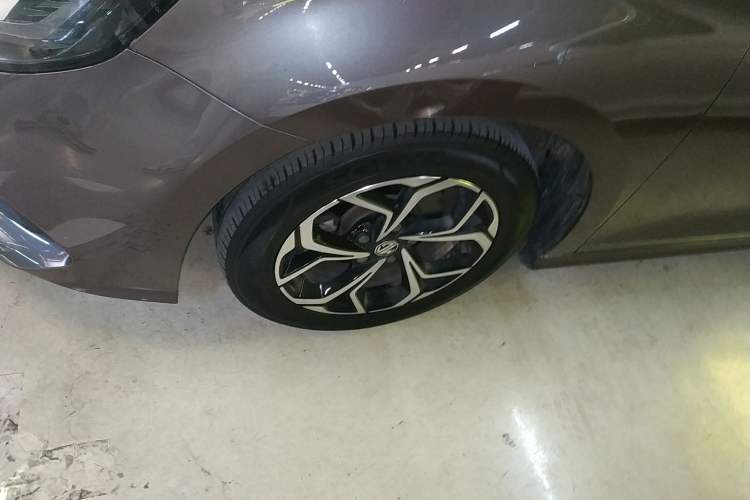 Used MG 5 2022 180 DVVT CVT Youth Luxury Edition