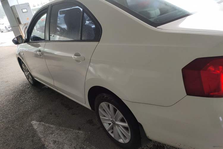 Used Volkswagen Jetta 2015 1.6L Manual Comfort Model
