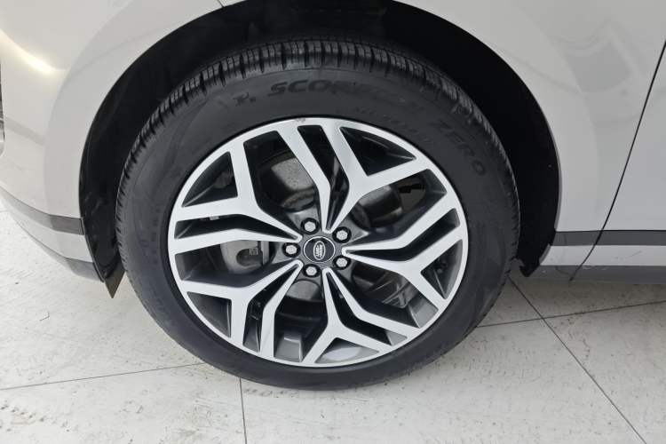 Used Land Rover Range Rover Evoque 2022 Facelifted Aurora L 249 PS R-Dynamic Luxury Edition
