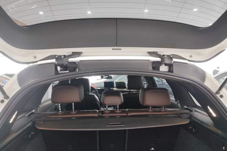 Used Mercedes-Benz GLC 2022 Second Facelift GLC 260 L 4MATIC Dynamic Edition