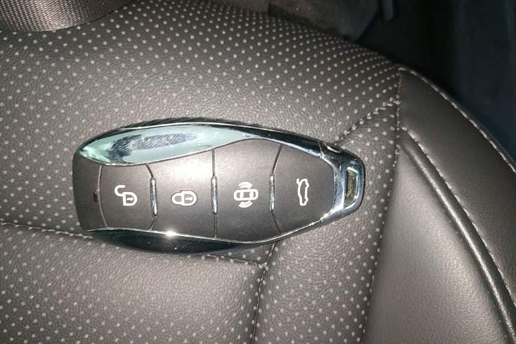 Used Hongqi HS3 PHEV 2024 PHEV 115km Jingwei Edition