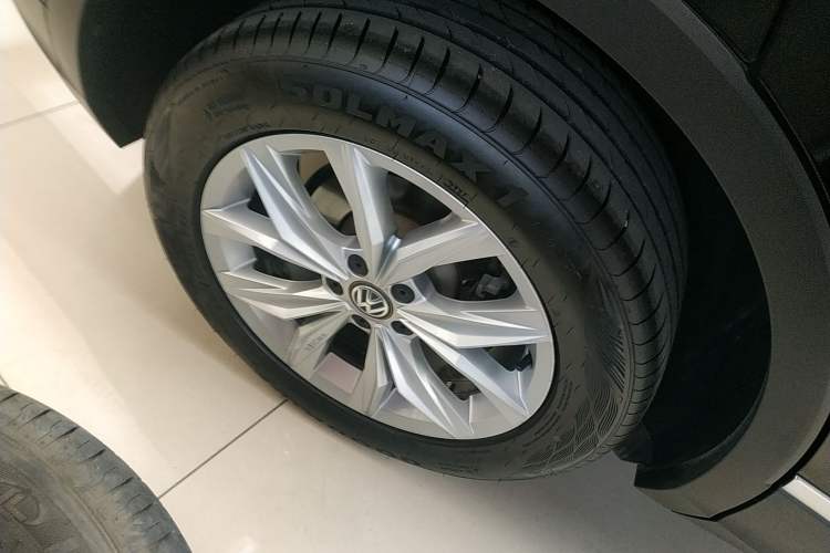 Used Volkswagen Tiguan 2018 330TSI All-Wheel-Drive Innovation Model
