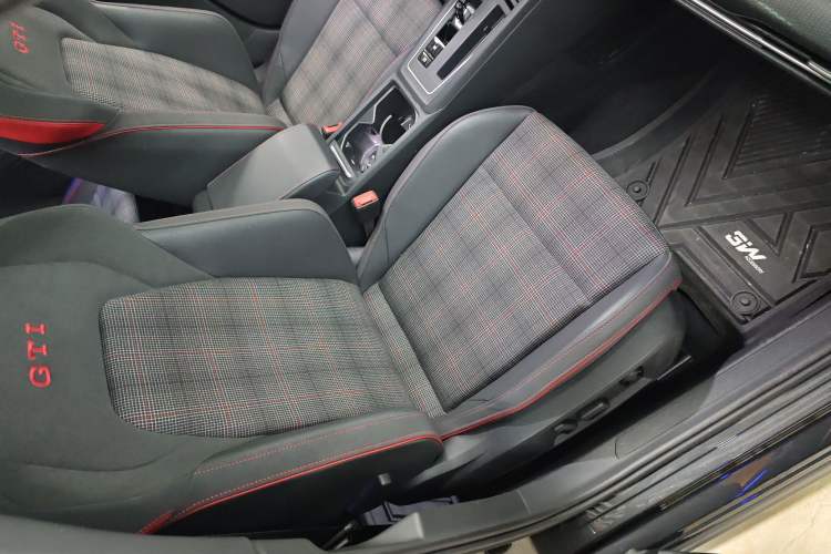 Used Volkswagen Golf GTI 2021 380TSI DSG GTI
