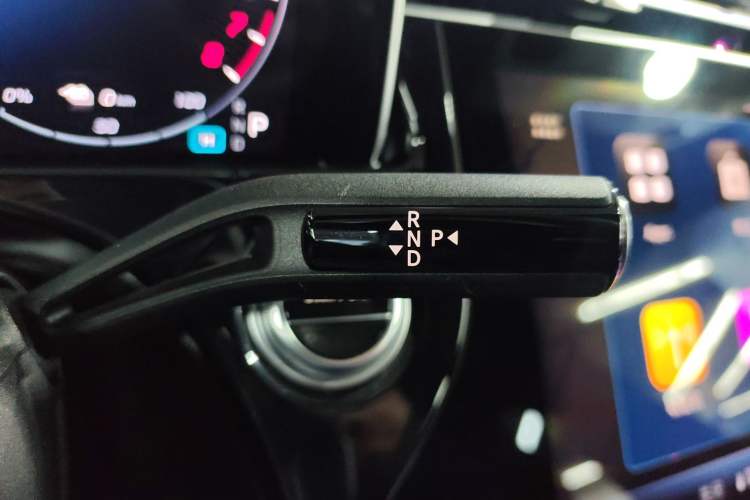 Used Mercedes-Benz E-Class New Energy 2024 E 350 e L Plug-in Hybrid Sedan