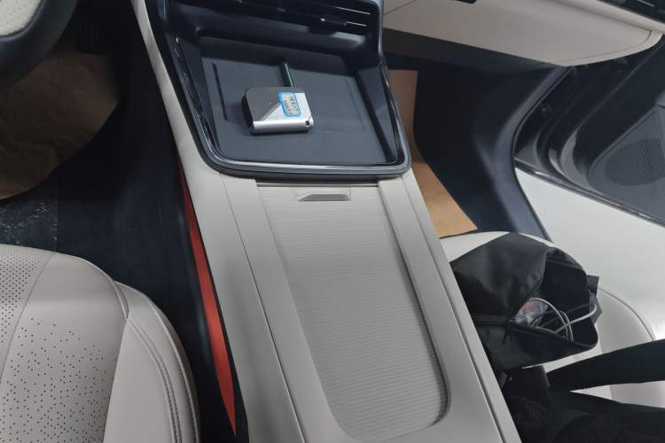 Used Lynk & Co 07 2024 EM-P 126 Long-Range Ultra
