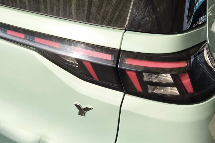 Used AION Y 2022 70 Intelligent Edition Lithium Iron Phosphate
