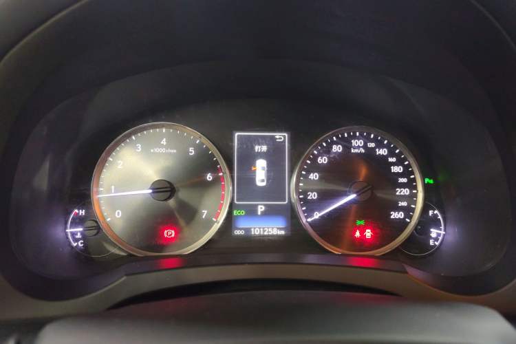 Used Lexus IS 2017 300 Leading Edition
