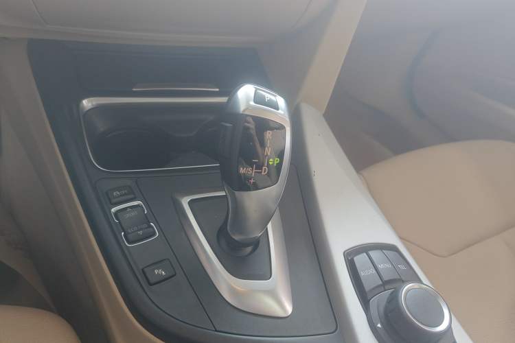 Used BMW 3 Series 2014 320Li Fashion Model