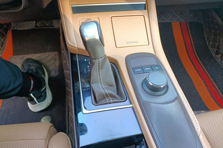 Used Lexus ES 2015 200 Elite Edition