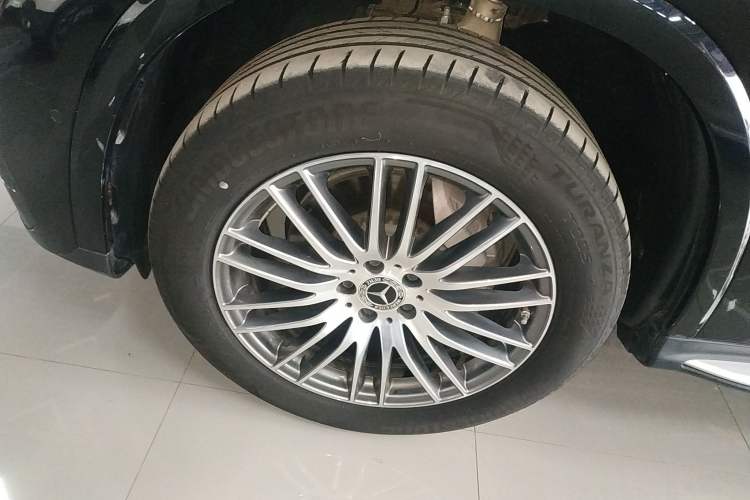 Used Mercedes-Benz GLC 2023 GLC 300 L 4MATIC Dynamic 7-Seater