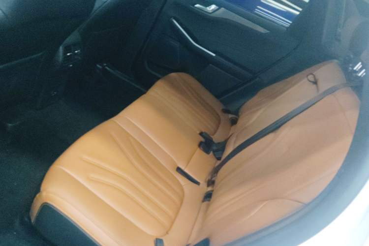 Used Ford Escape 2020 EcoBoost 245 Two-Wheel-Drive Titanium Edition
