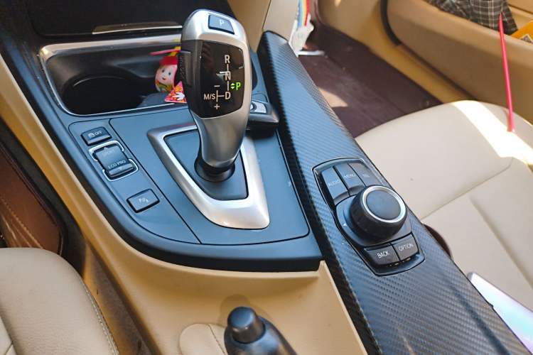 Used BMW 3 Series 2014 320Li Fashion Model
