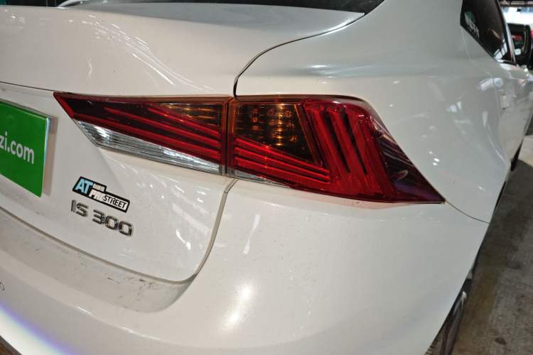 Used Lexus IS 2017 300 F SPORT Edition
