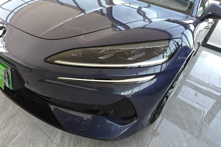 Used Denza Z9 2024 1100 km Four-Wheel Drive Max Version