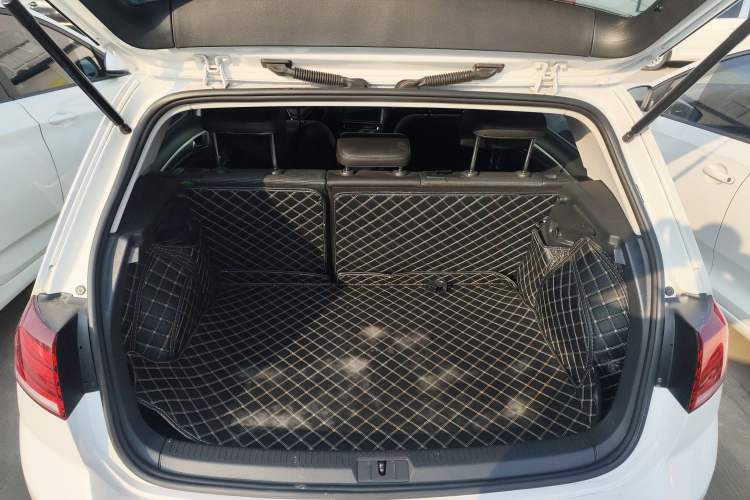 Used Volkswagen Golf 2019 1.6L Automatic Comfort Model China V Standard
