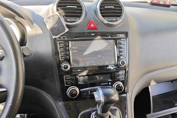 Used Haval H6 2016 Upgraded Model 1.5T Automatic Two-Wheel Drive Elite Version
