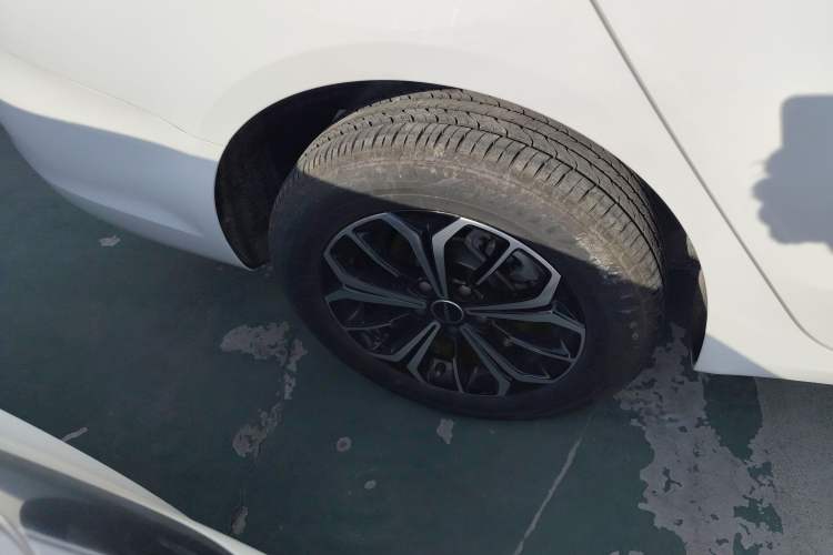 Used Roewe i6 MAX New Energy 2023 EV 420 Skyroof Special Edition
