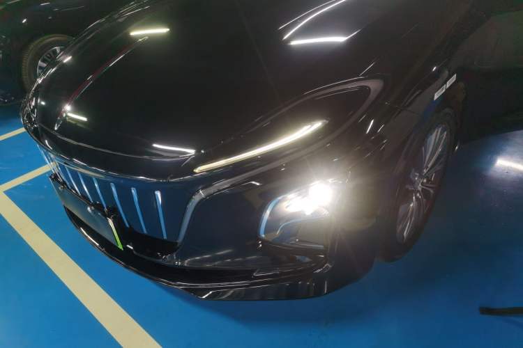 Used Hongqi E-QM5 2024 500km Range Edition
