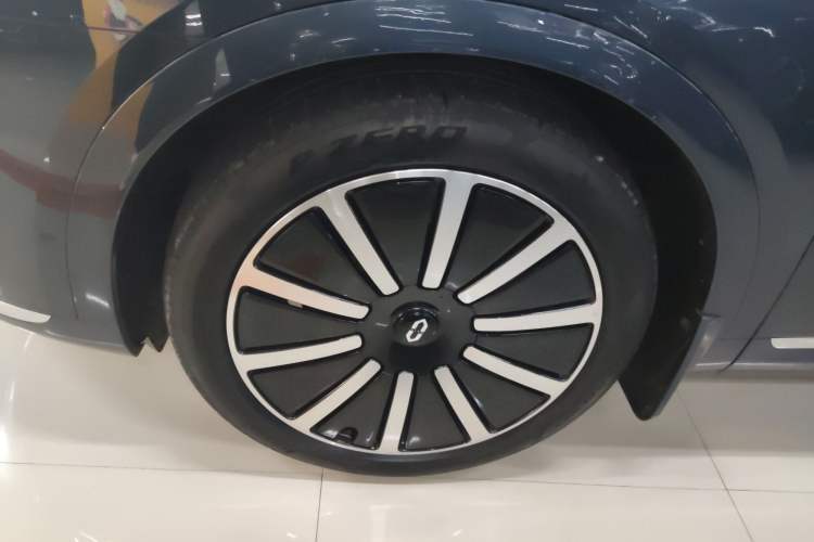 Used Hima AITO M9 2024 Range-Extended Ultra Version 42 kWh 6-Seater Model
