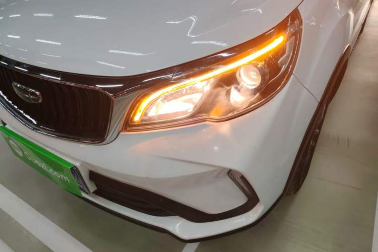 Used Geely Auto Vision X3 2021 PRO 1.5L CVT Deluxe Model
