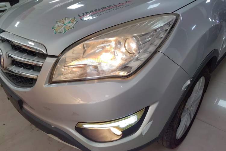 Used Changan CS35 2014 1.6L Automatic Luxury Model China IV Standard
