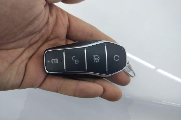 Used BYD Qin L 2025 DM-i Smart Drive 80KM Leading Model
