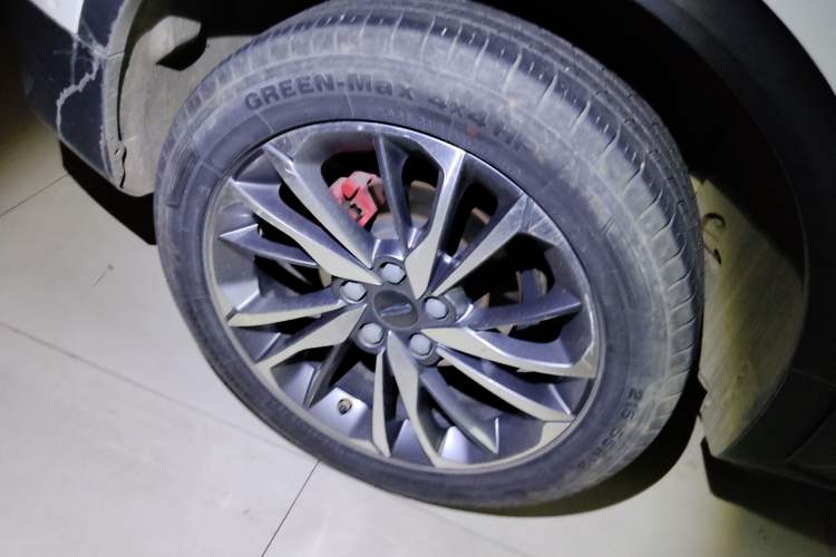 Used Geely Auto Coolray 2019 Sport Model 260T DCT Battle China V Standard
