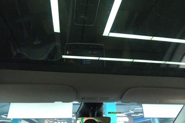 Used Tesla Model Y 2024 Long-Range All-Wheel-Drive Version