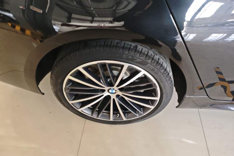 Used BMW 5 Series 2022 530Li Leading Model M Sport Package
