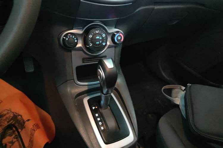 Used Ford Fiesta 2013 Hatchback 1.5L Automatic Fashion Edition