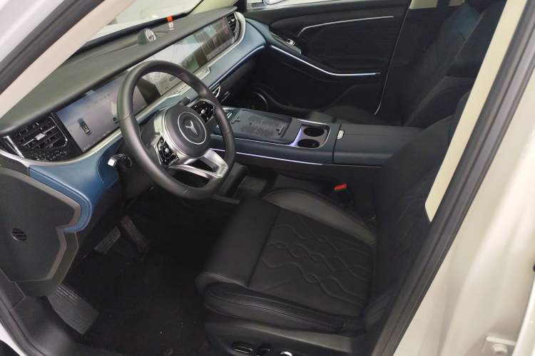 Used VOYAH FREE 2024 Ultra-Long Range Intelligent Driving Version
