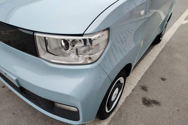 Used Wuling Hongguang MINIEV 2022 Easy Version Lithium Iron Phosphate
