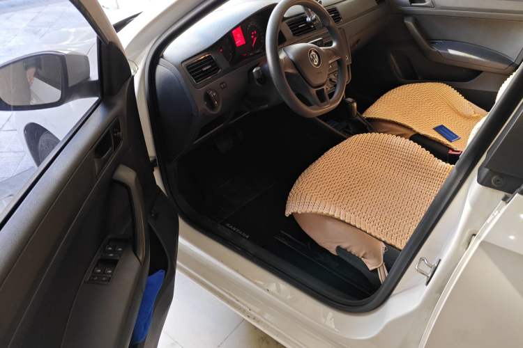 Used Volkswagen Santana 2016 1.6L Automatic Fashion Edition
