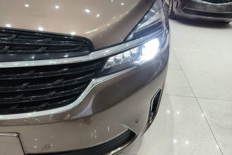 Used Buick GL8 2021 Land Cruiser Executive 652T Premium Model
