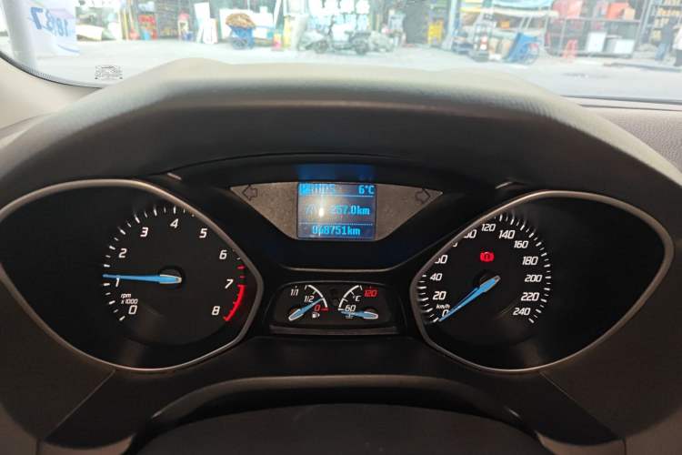 Used Ford Focus 2012 Sedan 1.6L Automatic Comfort Model
