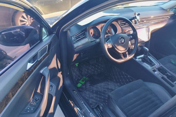 Used Volkswagen Magotan 2018 330TSI DSG Luxury Model