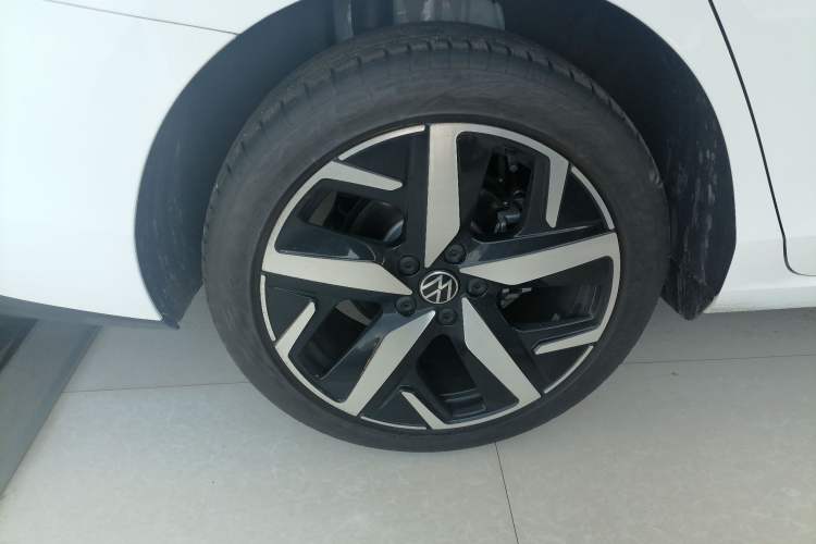 Used Volkswagen Lamando 2025 Lavida L 280TSI DSG Cool & Spicy Edition
