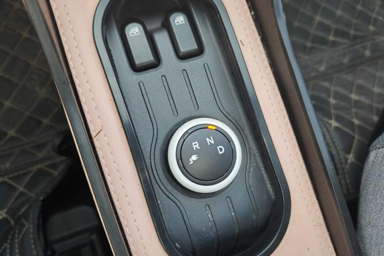 Used Wuling Hongguang MINIEV 2022 Macaron Fashion Model Lithium Iron Phosphate
