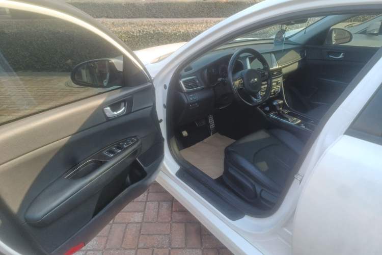 Used Kia K5 2016 1.6T Automatic LUX
